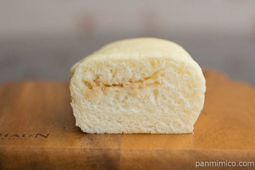 米粉入り　和風ツナパン【神戸屋】中身はこんな感じ