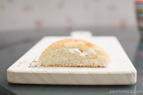 十勝牛乳のきのこシチューパン【Pasco】中身はこんな感じ