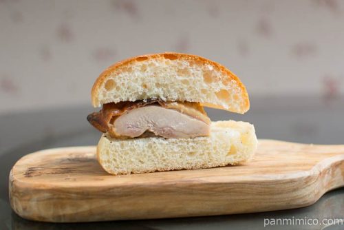 柚子塩だれのチキンバーガー【セブンイレブン】中身はこんな感じ