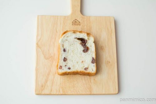 北海道小豆＆もち麦（４）【タカキベーカリー】上から見た図