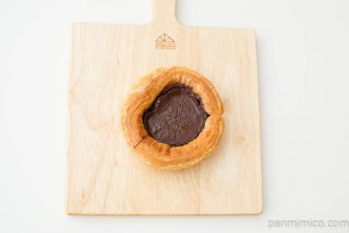 デニッシュタルト（チョコ）【ファミリーマート】上から見た図