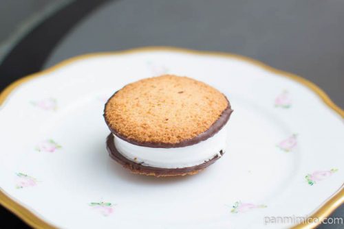 焼マシュマロサンド・ベイクドマロウ【ベイクドマロウ】横から見た図