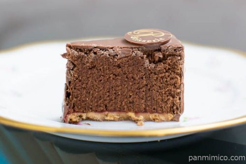 【パティスリー リッチフィールド】RICHTREE 2019ミルクの断面図