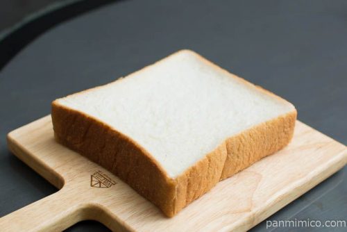 旨食【タカキベーカリー】横から見た図