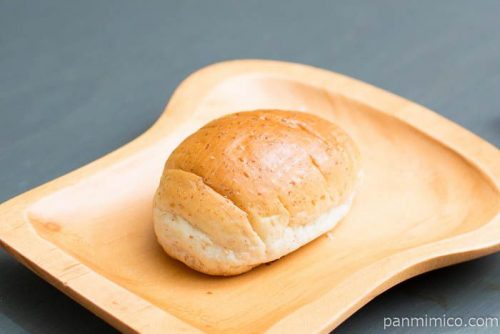 大地と緑の十二穀ロール(5)【ヤマザキ】横から見た図