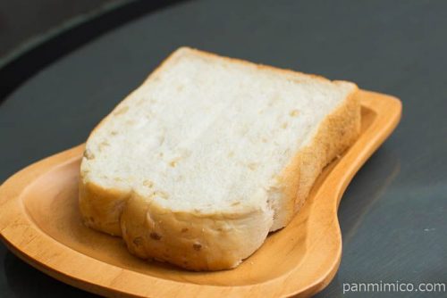 もち麦ブレッド2枚入【神戸屋】横から見た図