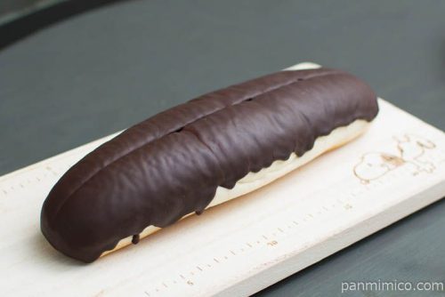 丸福珈琲店監修 珈琲チョコロール【Pasco】横から見た図