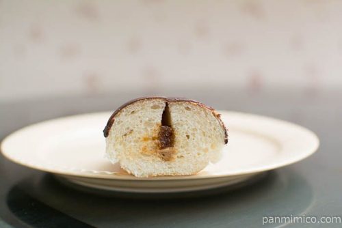 丸福珈琲店監修 珈琲チョコロール【Pasco】中身はこんな感じ