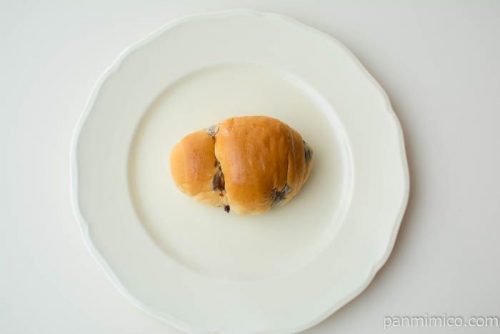 大地と緑のレーズンバターロール(5)【ヤマザキ】上から見た図