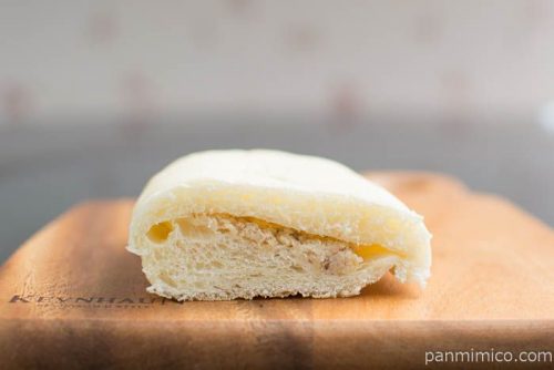 鶏ごぼうパン 和風白だし使用【第一パン】中身はこんな感じ