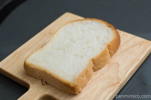 【イスズベーカリー】本店横から見た図
