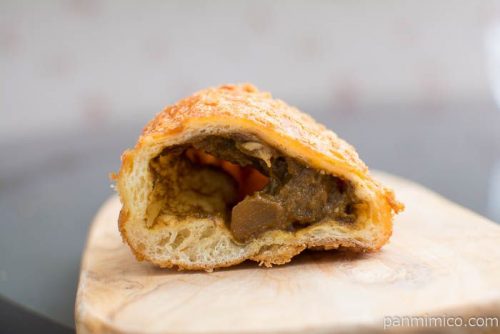 【イスズベーカリー】本店中身はこんな感じ