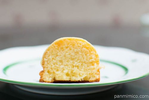 【愛媛のまじめな洋菓子店 永久堂】レモンケーキ中身はこんな感じ