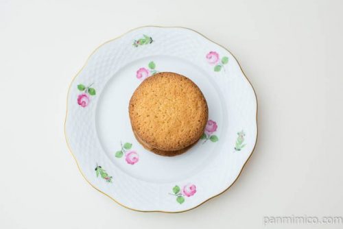 キャラメルクッキーサンド【ヤマザキ】上から見た図