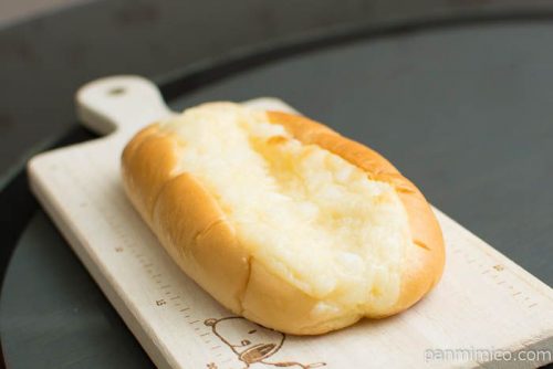 ふんわりシュガーぱん【Pasco】横から見た図
