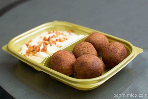 【ベイクド・アルル】ディップあんドーナツ横から見た図