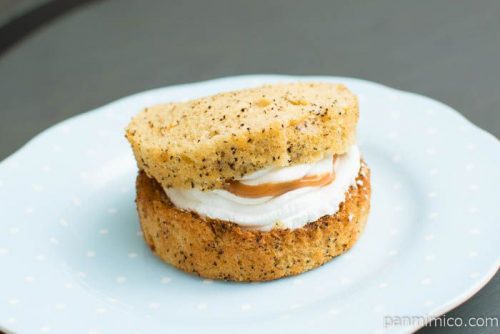 アールグレイ香る紅茶のシフォンサンド【ファミリーマート】横から見た図