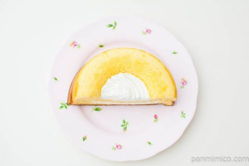 やわらかシフォンサンド（ミルキーホイップ）【ヤマザキ】上から見た図