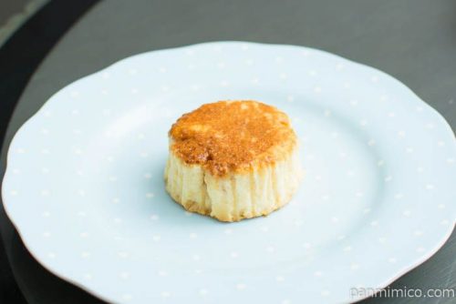 バスチー ‐バスク風チーズケーキ‐【ローソン】横から見た図