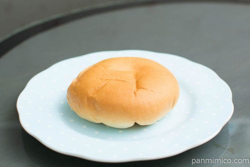 国産小麦のあまおういちごミルクパン【Pasco】横から見た図