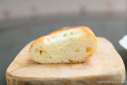 たっぷりポテトサラダ　枝豆入り【第一パン】断面図