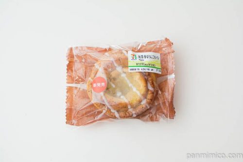 紅茶香るりんごのパン【セブンイレブン】パッケージ