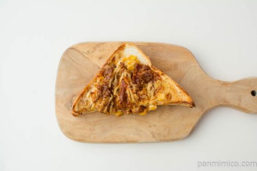 焼肉＆マヨネーズトーストサンド【ファミリーマート】上から見た図