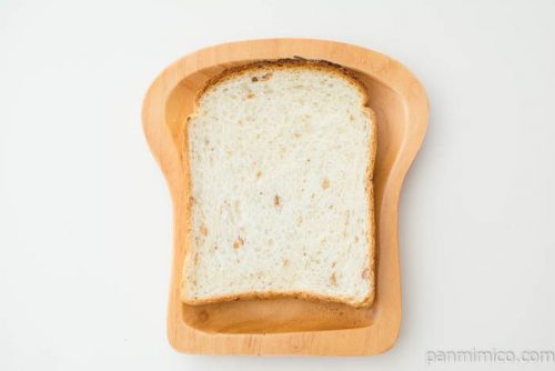 ライ麦トースト【タカキベーカリー】上から見た図