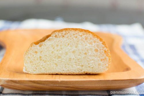 北海道牛乳ロール(6)【タカキベーカリー】断面図