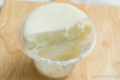 まっ白ミルクのスフレ・プリン【ファミリーマート】断面図