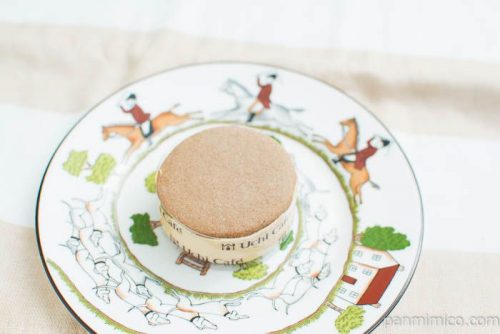 サクバタ サクッとバターサンドキャラメル【ローソン】横から見た図