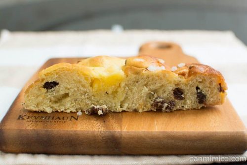 マチノパン　ぶどうのぶどうぱん【ローソン】断面図