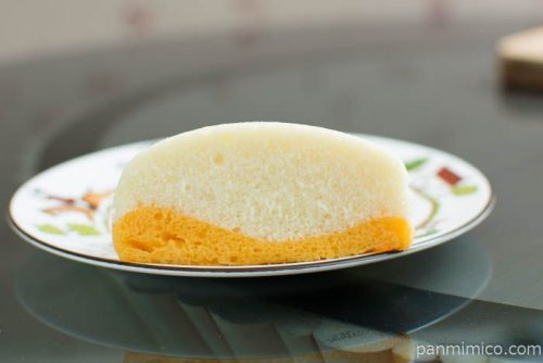 マンゴー味わう 杏仁豆腐蒸しケーキ【Pasco】断面図