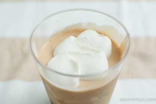 タピオカミルクティーゼリー【セブンイレブン】横から見た図