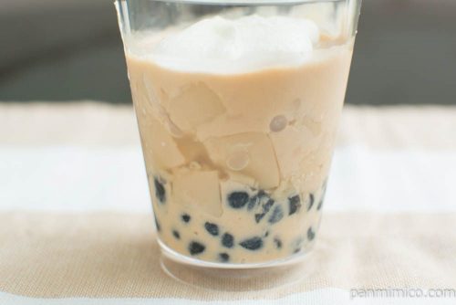 タピオカミルクティーゼリー【セブンイレブン】断面図