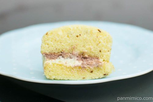 チョコバナナ蒸しパン（チョコクリーム＆バナナクリーム）断面図