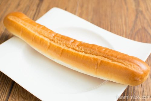 ヤマザキナイススティック（熊本県産メロンの果汁入りゼリー＆大阿蘇牛乳入りホイップ）横から見た図