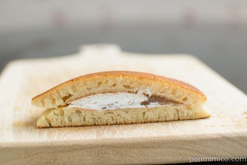 ファミリーマート バナナ味わうパンケーキ（バナナ＆ミルク）断面図