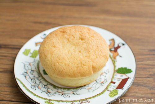 チーズケーキパン オレンジゼリー入り【Pasco】横から見た図