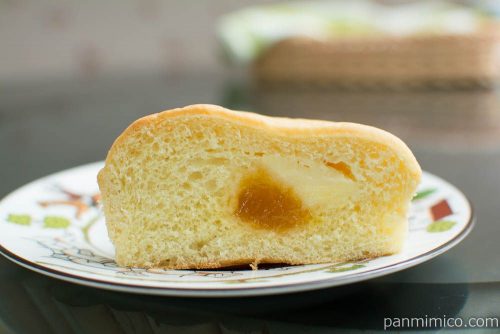 チーズケーキパン オレンジゼリー入り【Pasco】断面図