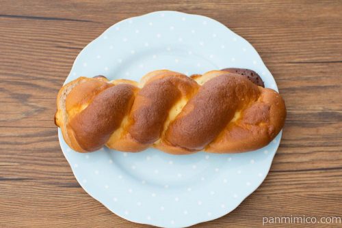 ツイストサンドマーガリン【ファミリーマート】上から見た図