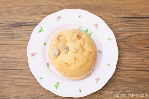 メープルメロンパン　りんごとぶどう入り【第一パン】上から見た図