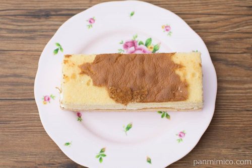 ケーキサンド（ミルク風味クリーム）【ヤマザキ】上から見た図
