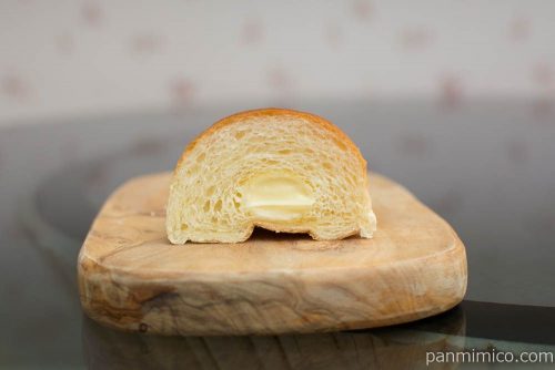 ネオバターロール【フジパン】断面図