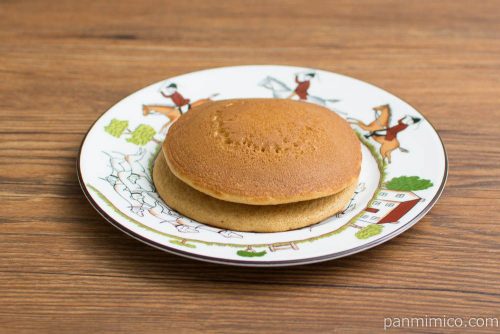 マロンパンケーキ ミルクの香り 2個入【Pasco】横から見た図