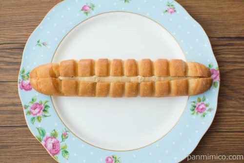 アーモンドキャラメルフランスパン 【ローソン】上から見た図