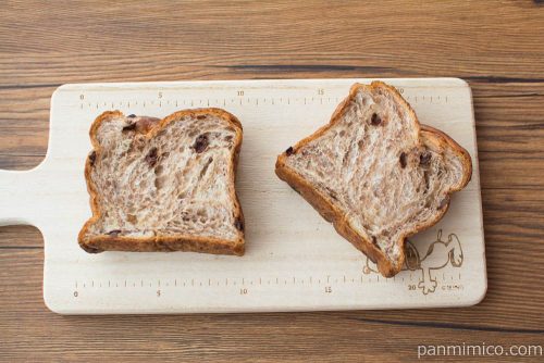 チョコデニッシュ食パン（ベルギーチョコ入りクリーム）【ファミマ】上から見た図