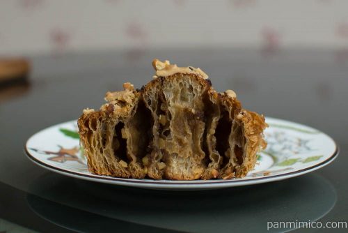 ベーカリーニード　カフェロティ断面図