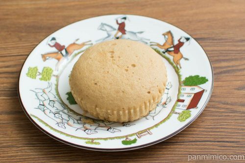 タピオカミルクティー蒸し【神戸屋】横から見た図