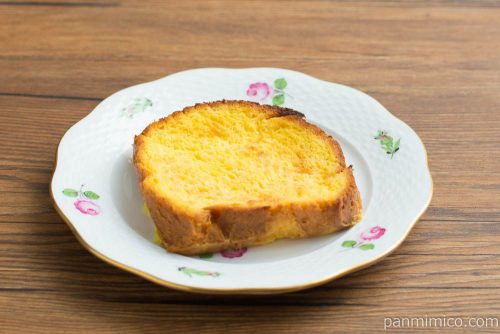 ふわふわ、とろとろのフレンチトースト【ローソン】横から見た図